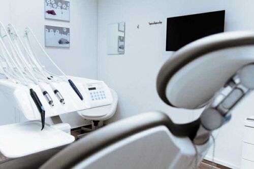 Robert metz vein doctor office equipment