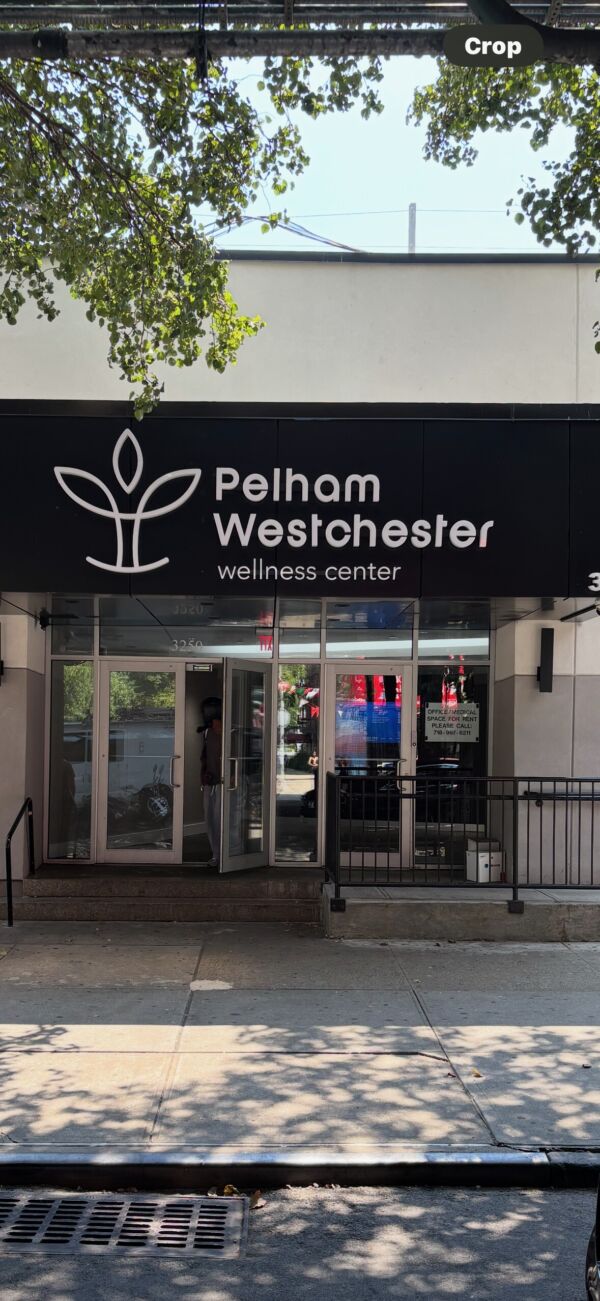 Exterior photo of the Bronx/Pelham Bay, NY location of Center for Vein Restoration showing the front door