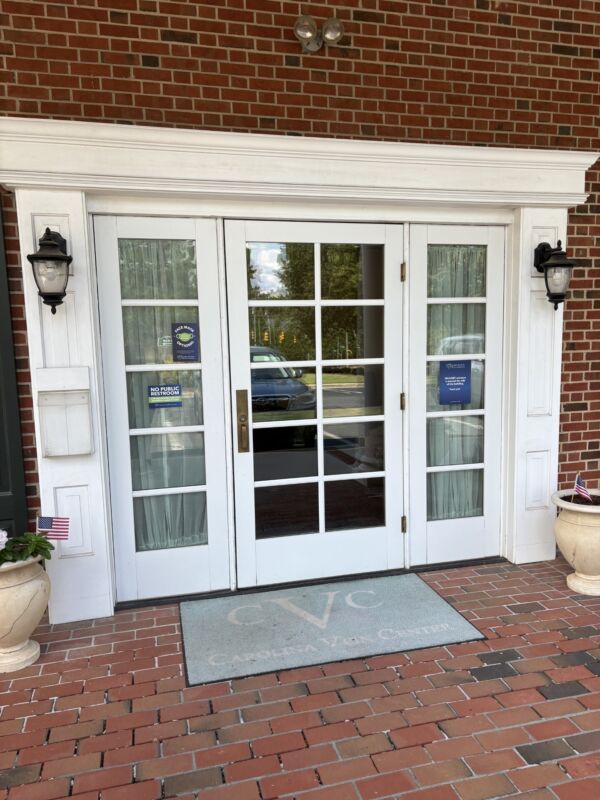 Exterior Photo at the Durham, NC location of Center for Vein Restoration showing the front door