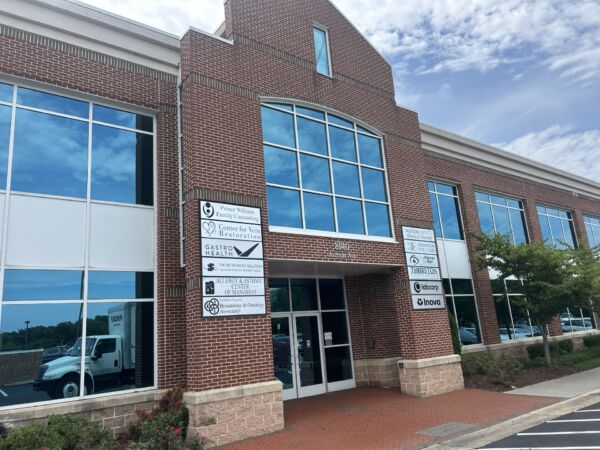 Exterior Photo of the Center for Vein Restoration in Manassas, Virginia